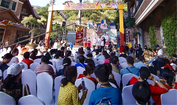 第五届“长白山人参”美食大赛鹏城上演