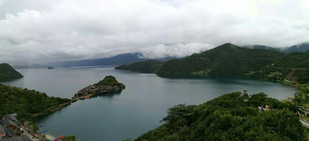 海外华文媒体盛赞泸沽湖绝美风景：这是四川非常好的名片